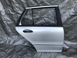 Mercedes c клас w203 універсал двері праві зад задні комплектні фото №1