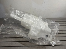 Hyundai kona рестайлінг бачок склоомивача оригінал новий фото №1