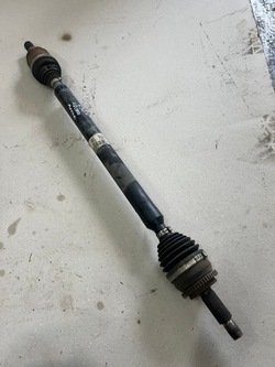 Hyundai i30 ii kia ceed ii 1.6 crdi полуось правая длинная фото №1