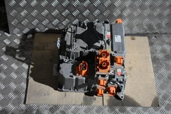 Перетворювач напруги інвертор потужності porsche taycan 1 фото №1