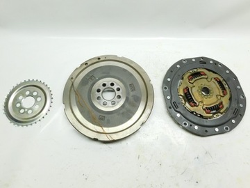 Зчеплення диск колесо маховики lexus ux es rav4 corolla e21 c-hr 2.0 гібрид фото №1