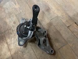 Vivaro b trafic iii лапи подушка двигателя 2019 фото №1