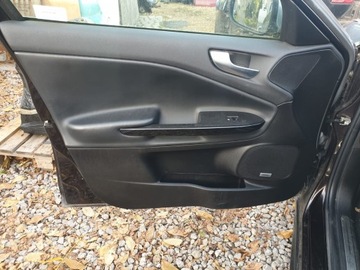 Alfa romeo giulietta обивка дверь левый перед фото №1