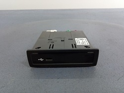 Mercedes gls w167 гнездо port usb c a1678201402 фото №1