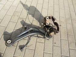 Ступица рычаг суппорт правые fiesta mk7 1.25 11r фото №1