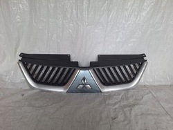 Mitsubishi outlander ii решётка радиатора решётка радиатор 7450a037zz 7450a038 фото №1