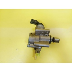 Насос високого тиску vw golf v passat b6 1.6 fsi 03c127025r nr4 фото №1