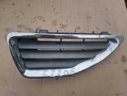 Решітка радіатора решітка renault megane i 7700428963 фото №1