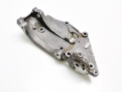 Лапи двигуна 2.0 d hdi scudo jumpy 807 c8 expert фото №1