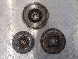 Toyota avensis t27 mini bmw колесо двухмассовый 1.6 d4d фото №1