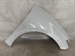 Vw id3 праві переднє крило фото №1