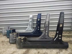 Dodge charger 15 16 поріг стійка фото №1