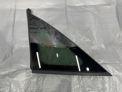 Hyundai tucson iv скло кузовна задня ліва фото №1