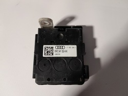 Audi q5 ii 80a розподільник струму 8w0941824ak фото №1