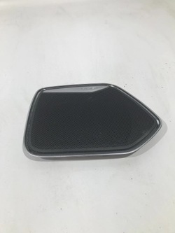 Захист динаміка двері перед права q3 8u 8u0035420a фото №1