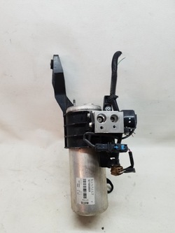 Renault zoe 11-18 конденсатор осушитель кондиционера крепление 921405885r фото №1