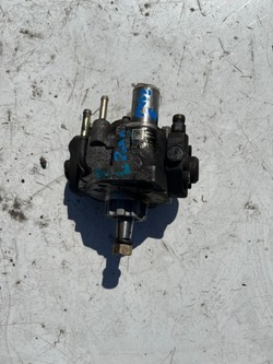 Насос впрыскивающий mazda 6 2.0 citd rf5c-13 800a фото №1