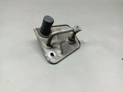 Hak засов капота skoda octavia iv 5e3823186a правые фото №1