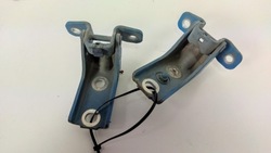 Mustang v рестайлінг 10-14 петлі двері лівий перед kpl фото №1