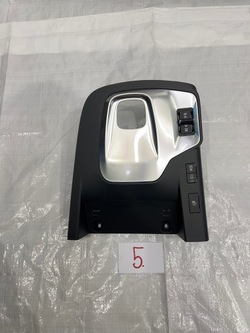 Jaguar e-pace dekor рамка туннеля фото №1