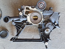 Mercedes sprinter 906 кришка насоса води корпус pas переднє om651 фото №1