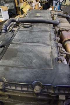 Кришка клапанів двигуна mercedes actros mp4 фото №1