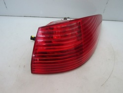 607 05r лампа правая задняя правый зад заднее фото №1