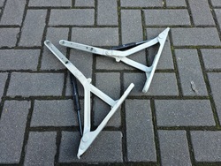 Maserati 4200gt spyder петли крышки зад фото №1