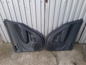 Оббивка боковина двері зад suzuki swift mk7 2010- фото №1