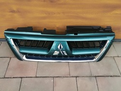 Решітка решітка радіатора ----mitsubishi pajero iii -mn117713/4 оригінал фото №1