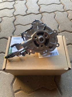 Насос води ingenium 2.0 t2h55366 lr161571 фото №1