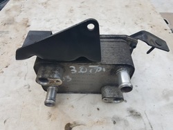 Радіатор масла audi a8 d3 3.0 tdi 4e0317021e фото №1