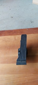 Педаль газу потенціометр mercedes c e w204 w205 eum фото №1