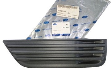 Заглушка галоген бампера перед ford focus mk2 ліва оригінальний номер 1337350 фото №1