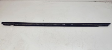 Планка дверь стёкла mat левая audi tt 8j0837477 фото №1