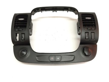 Рамка радіо renault trafic iii 2.0 dci 682607479r фото №1