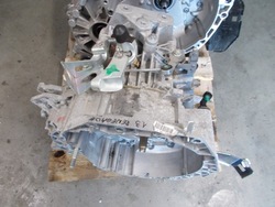 Коробка передач коробки передач jeep renegade 1,3 фото №1