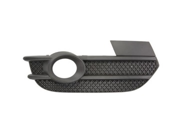 Решітка бампер перед права audi q3 06.11-02.15 фото №1