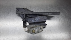 Петля капота праві 3c0823302l lc8z vw passat b6 05-10r фото №1