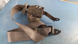 Pas правые перед renault laguna i 99r фото №1