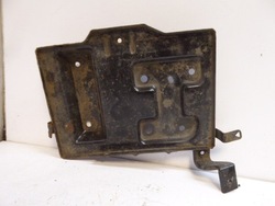 Tucson i 04-10 основание крепление акумулятора 2.0 16v g4gc фото №1