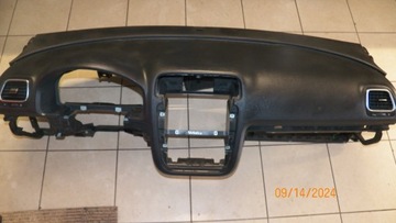 Панель раздаточная vw scirocco 09-14 1q1858295e фото №1