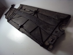 Защита шасси левая audi a1 ii 82a 19- фото №1