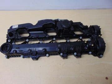 Кришка клапанів головки mercedes w222 a6560100902 фото №1