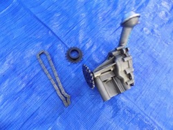 Насос масла mercedes a класс w176 рестайлинг 1,5 dci фото №1