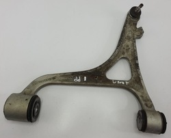 Важіль праві перед mercedes w203 4matic фото №1