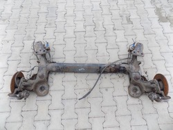 Peugeot 208 c3 iii балка підвішування зад диски фото №1