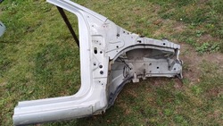 Ford focus mk2 лонжерон стійка правий переднє фото №1