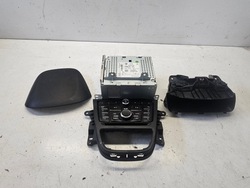 Opel mokka радіо станція cd 400 95242310 з блютуз набір фото №1