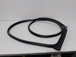 Mini cooper f56 прокладка двері праві перед 7300030 фото №1